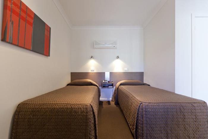 Chalambar Motel Арарат Стая снимка